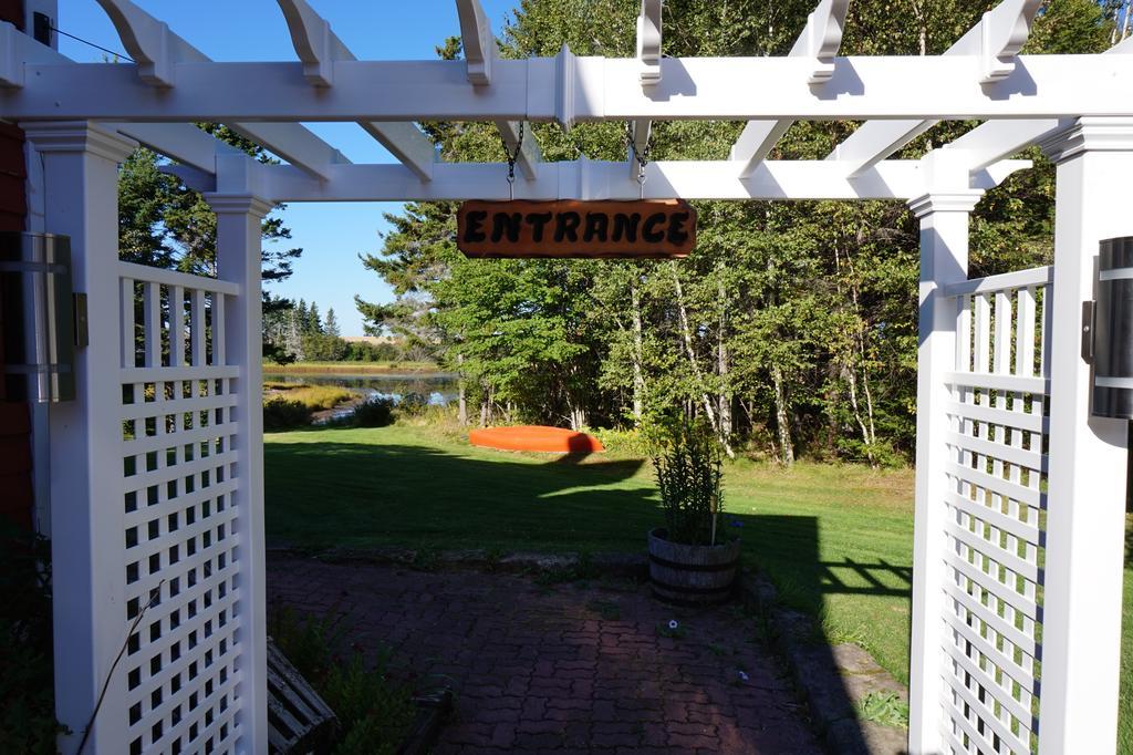 Little Shemogue Inn Exterior foto