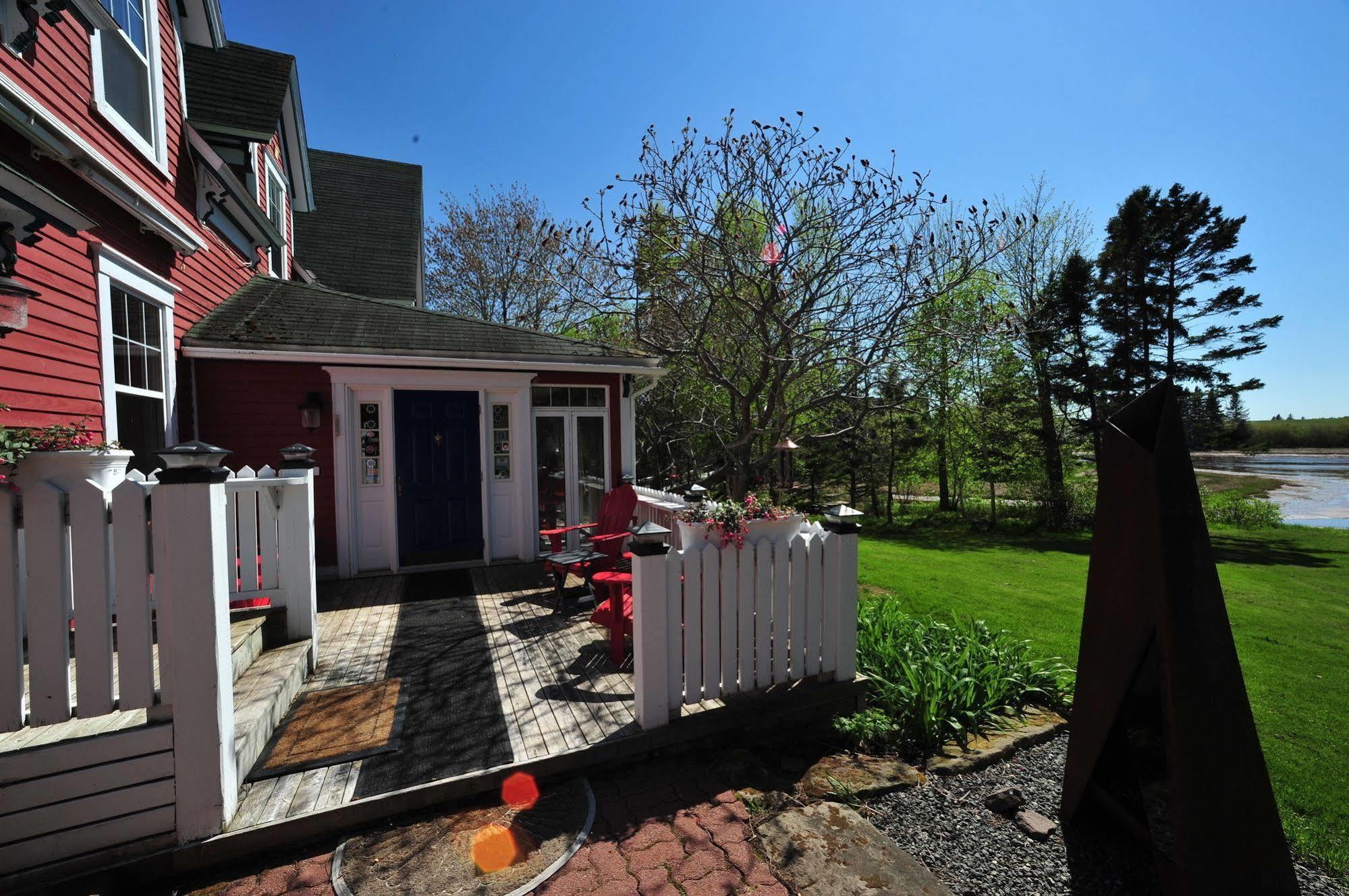 Little Shemogue Inn Exterior foto
